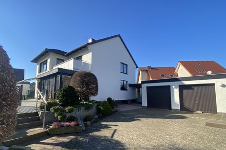 Bielefeld: Ein-Zweifamilienhaus